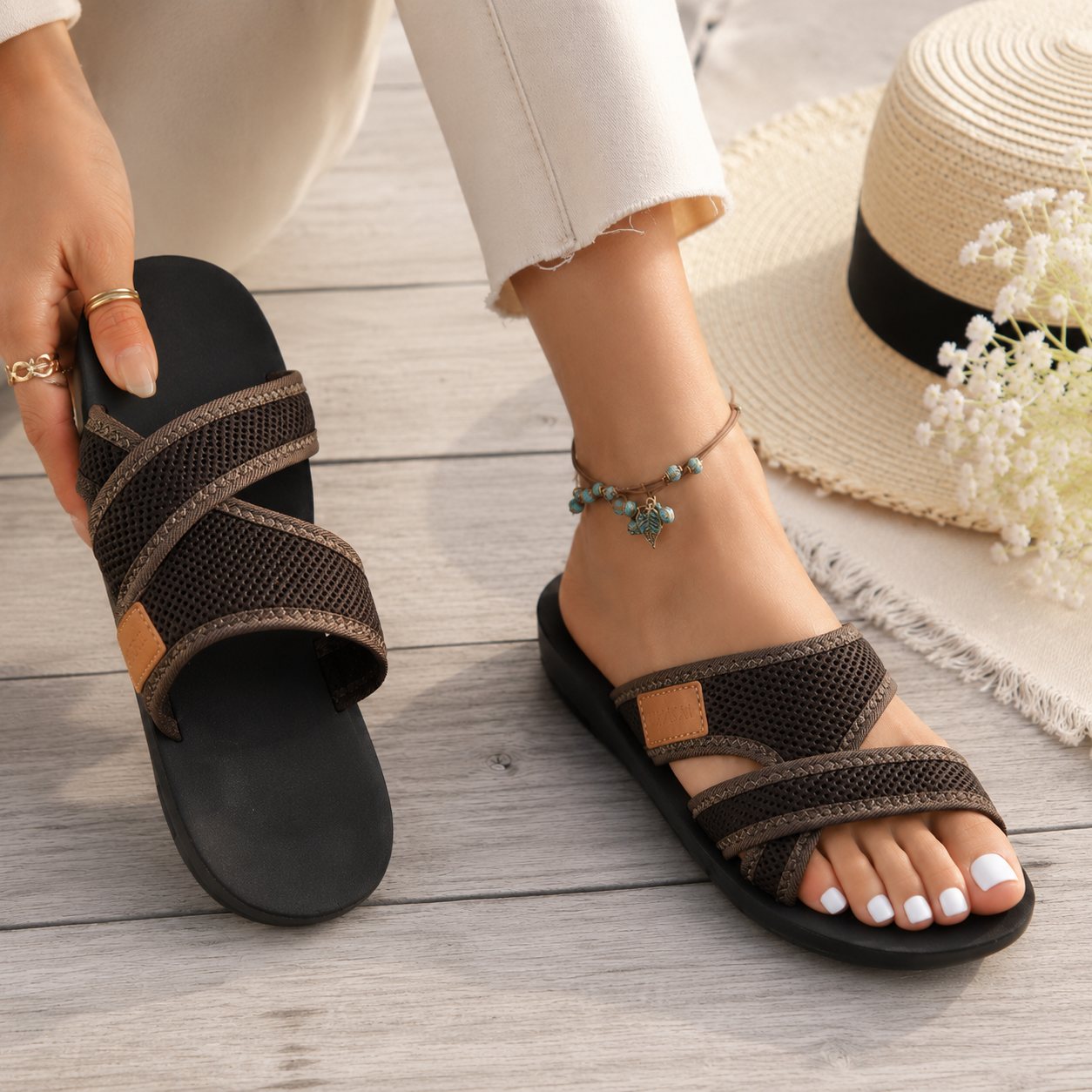🚨𝙇𝘼𝙎𝙏 𝘿𝘼𝙔: 𝟴𝟬% 𝙊𝙁𝙁: Lightweight Comfort Slides for Women – Breathable, Versatile & Easy to Slip On